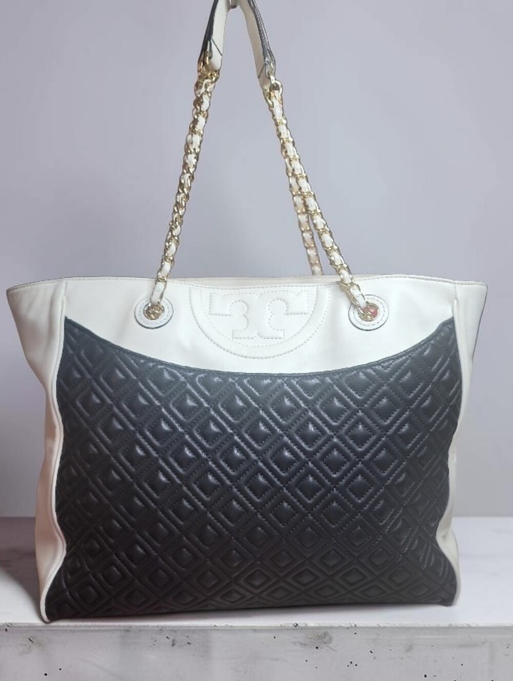 Tory Burch Fleming Quilted Lambskin Leather Tote Good Condition